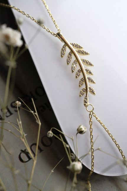 Başak Model Şahmeran